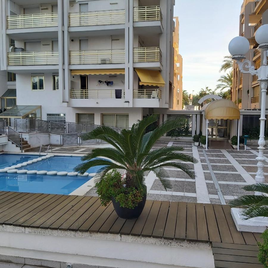 Apartamento En El Centro De Salou Buitenkant foto
